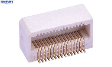 ทิศทาง 30PIN PCB Board To Board Connector ที่นั่งแม่ สูง 5.0MM