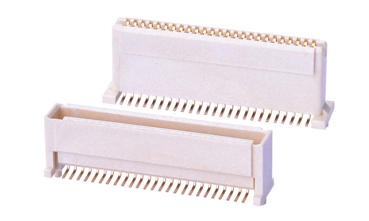 เครื่องเชื่อม PCB Board To Board ที่กําหนดเอง 180° สูง 1 มม SMT กระแสไฟฟ้าเรต 0.5A